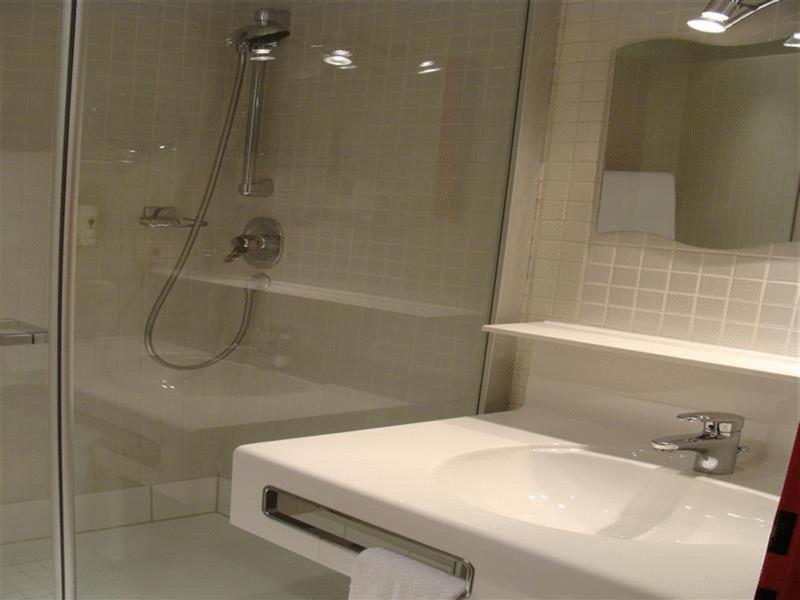 Hotel Bischof Dornbirn Phòng bức ảnh